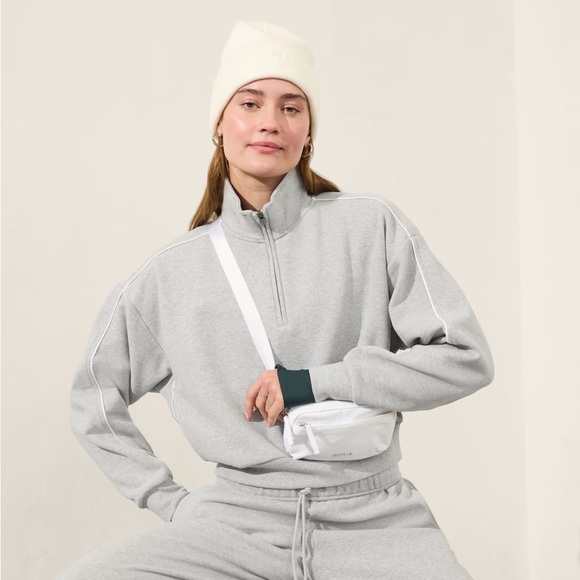 NWT Athleta Forever Fleece 1/2 Zip Crop with Piping - Picture 3 of 5